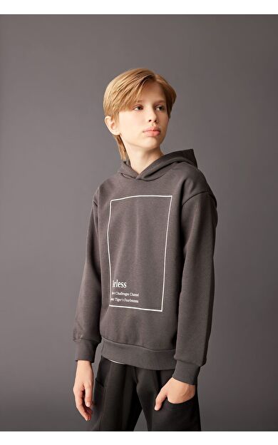 DeFacto Erkek Çocuk Kapüşonlu Baskılı Kalın Sweatshirt D3095A824AUAR15