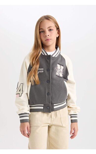 DeFacto Kız Çocuk Nakışlı Kolej Yaka Çıtçıt Kapamalı Kalın Kumaş İçi Yumuşak Tüylü Bomber Hırka