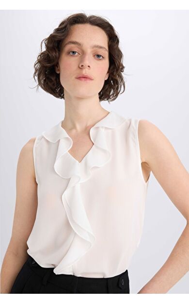 DeFacto Regular Fit V Yaka Şifon Kolsuz Bluz