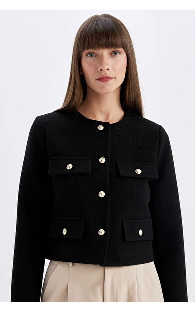 Crop Bisiklet Yaka Düğme Kapamalı Blazer Ceket