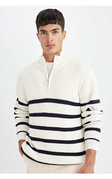 DeFacto Standart Fit Balıkçı Yaka Kazak D3274AX24WNER139