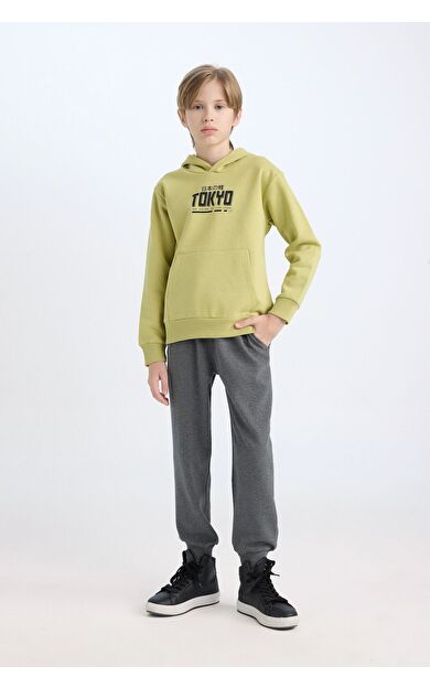 DeFacto Erkek Çocuk Baskılı Bisiklet Yaka Kanguru Kalın Sweatshirt Beli Lastikli Jogger Eşofman Altı Cepli 2'li Takım