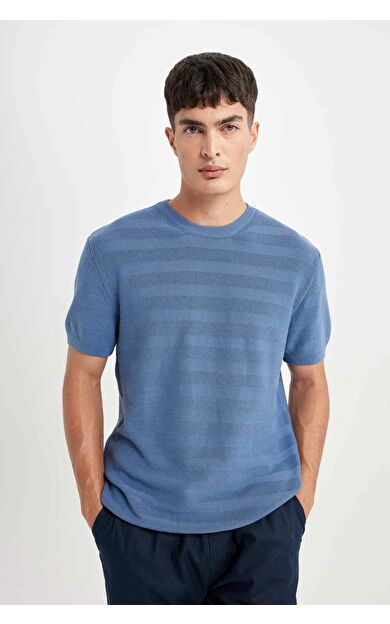 DeFactoFit Standart Fit Bisiklet Yaka Pamuklu Kısa Kollu Tişört D3580AX24SMIN34