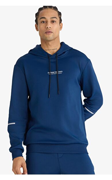 DeFactoFit Standart Fit Kapüşonlu Sporcu Sweatshirt