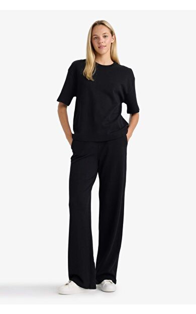 DeFacto Wide Leg Geniş Paça Eşofman Altı Beli Lastikli Cepli Basic Düz D3759AX25AUBK81