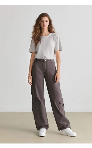 Afra x DeFacto Straight Fit Kargo Cepli Normal Bel Gabardin Pantolon D3762AX24AUGR310