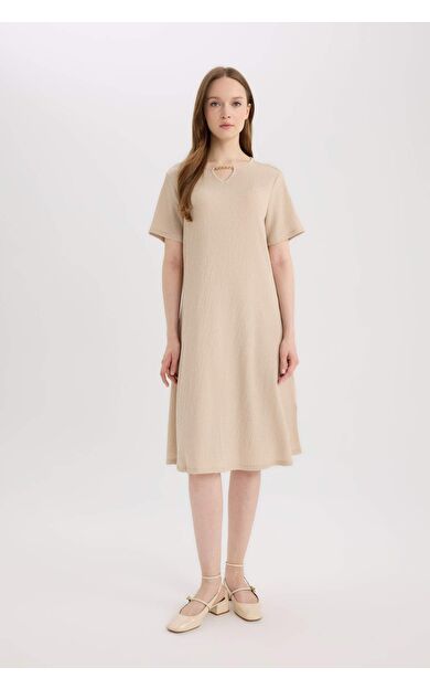 Regular Fit Bisiklet Yaka Bürümcük Kısa Kollu Elbise