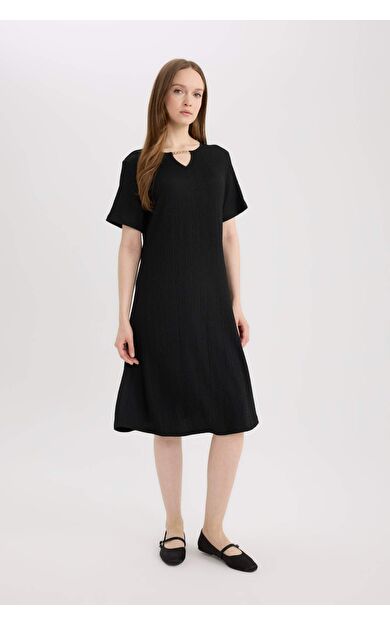 Regular Fit Bisiklet Yaka Bürümcük Kısa Kollu Elbise