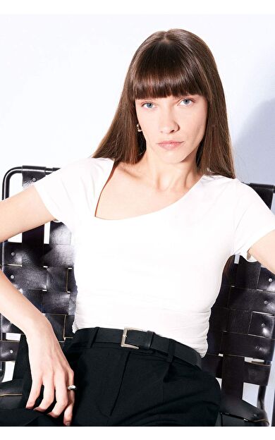 DeFactoFit Kayık Yaka Kısa Kollu Tişört