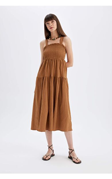 Kare Yaka Askılı Midi Elbise