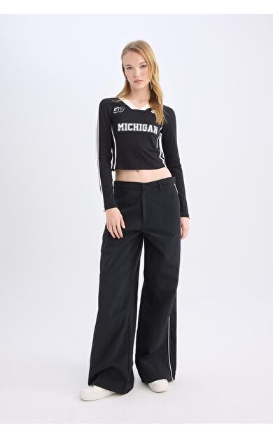 DeFacto Coool Wide Leg Geniş Bol Paça Cepli Şerit Detaylı Normal Bel Pantolon