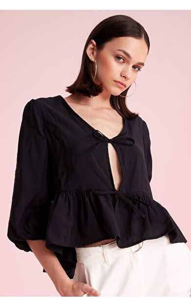 DeFacto DeFactoFit Regular Fit V Yaka Modal Uzun Kollu Bluz