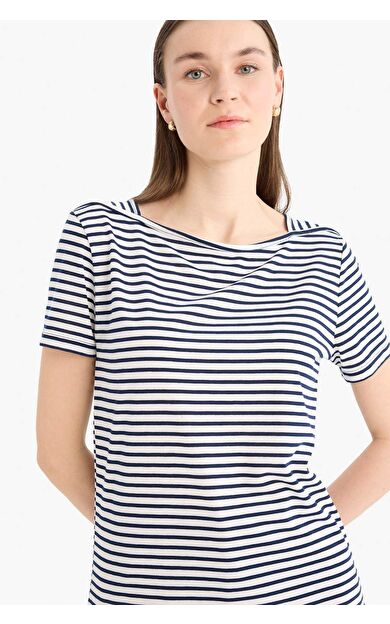 DeFacto Regular Fit Kayık Yaka Kısa Kollu Tişört D4534AX25SMNV207