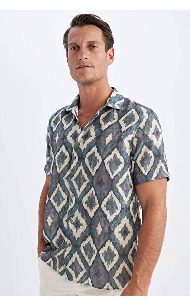 DeFactoFit Regular Fit Polo Yaka Baskılı Kısa Kollu Gömlek
