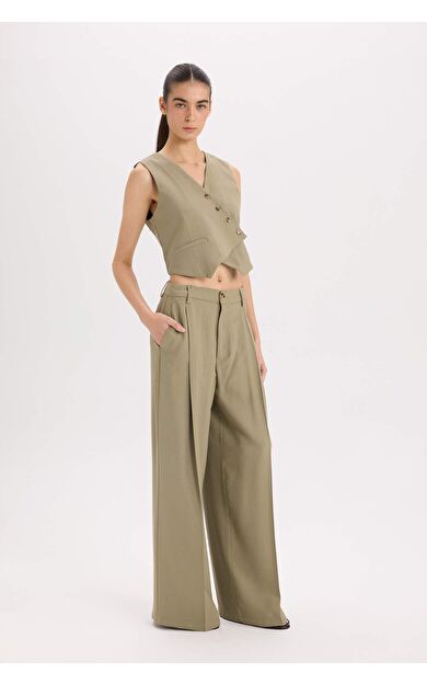 DeFacto Wide Leg Yüksek Bel Geniş Paça Çift Cepli Basic Düz Tensel Piliseli Klasik Pantolon