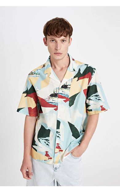 DeFacto Relax Fit Apaş Yaka Baskılı Pamuklu Kısa Kollu Gömlek