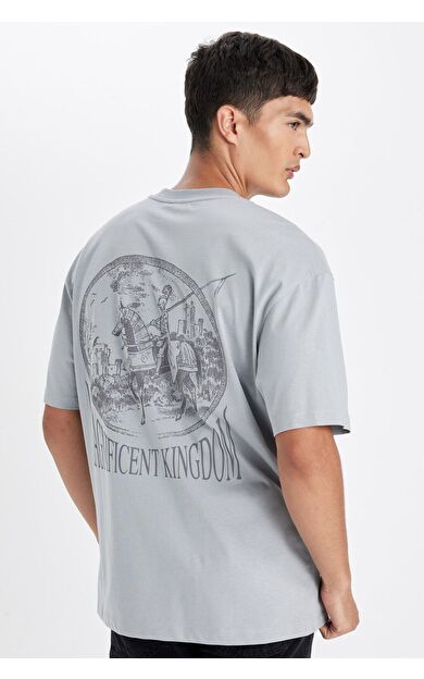 DeFacto DeFactoFit Oversize Fit Bisiklet Yaka Sırt Baskılı Kısa Kollu Tişört D4909AX24AUGR130