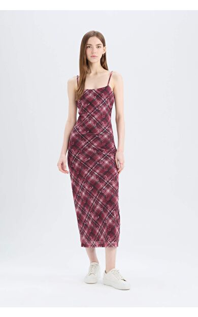 Bodycon Vücudu Saran Kareli Tül Askılı Maxi Elbise