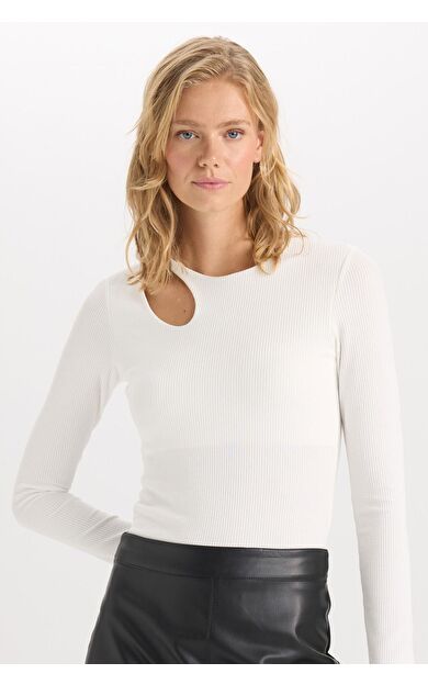 DeFacto Slim Fit Dar Kalıp Bisiklet Yaka Basic Düz Simli Kumaş Uzun Kollu Tişört D5114AX24AUER105