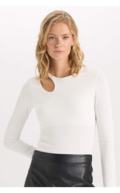 DeFacto Slim Fit Dar Kalıp Bisiklet Yaka Basic Düz Simli Kumaş Uzun Kollu Tişört D5114AX24AUER105