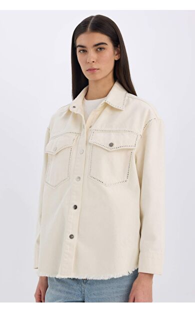 Oversize Fit Geniş Kalıp Gömlek Yaka Cepli Püsküllü Gabardin Uzun Kollu Ceket Gömlek