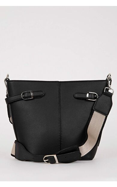 Kadın Tokalı Suni Deri Çapraz Çanta