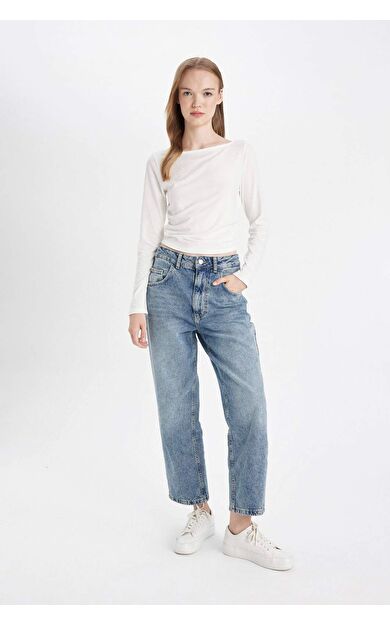 DeFacto Baggy Fit Yüksek Bel Katlamalı Paça Bilek Boy Jean Yıkamalı Pantolon