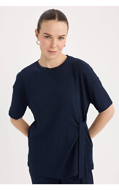 DeFacto Traditional Relax Fit Bisiklet Yaka Bürümcük Kısa Kollu Tişört