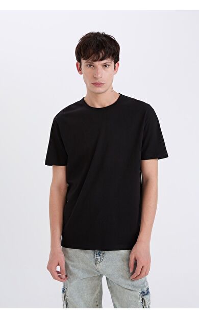 DeFacto Regular Fit Bisiklet Yaka Kısa Kollu Ağır Kumaş Tişört D5481AX25SPBK81