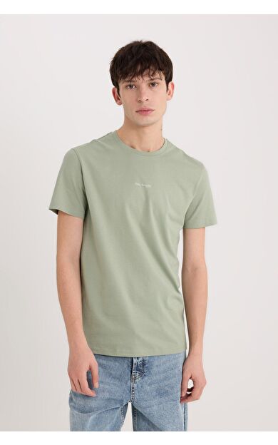 DeFacto Slim Fit Dar Kesim Bisiklet Yaka Baskılı Kısa Kollu Tişört D5566AX25SPGN1107