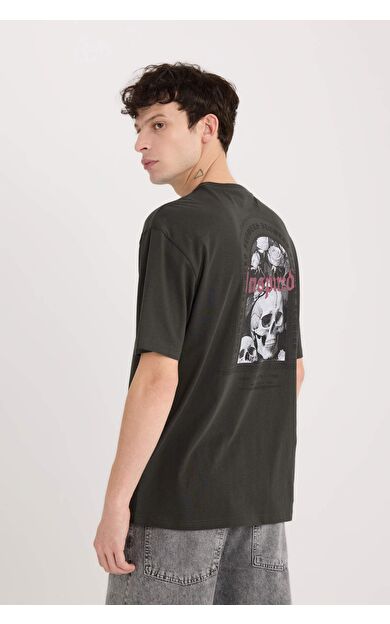 DeFacto Boxy Fit Bisiklet Yaka Sırt Baskılı Kısa Kollu Tişört D5601AX25SPAR110