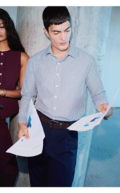 DeFacto Okula Dönüş Modern Fit Polo Yaka Çizgili Krinkıl Uzun Kollu Gömlek D6003AX25AUWT34