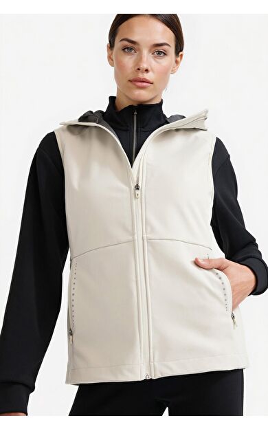 DeFacto DeFactoFit Su İtici Slim Fit Dar Kesim Kapüşonlu Fermuarlı Sporcu Softshell Yelek
