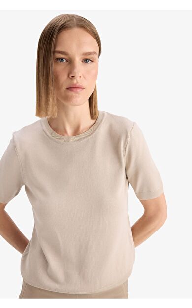 DeFacto Regular Fit Bisiklet Yaka Kazak D6272AX25AUBG538