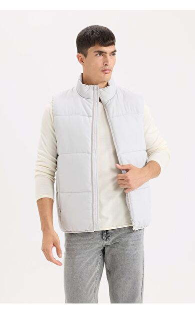 DeFacto Regular Fit Dik Yaka Fermuarlı Şişme Yelek D6286AX25SPGR503