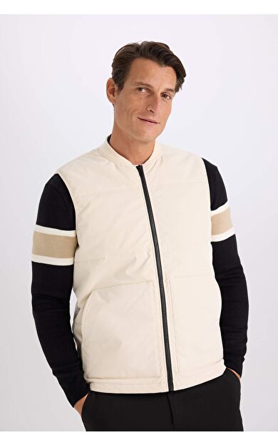 DeFacto Regular Fit Kolej Yaka Fermuarlı Çift Cepli Mevsimlik Hafif İnce Bomber Yelek