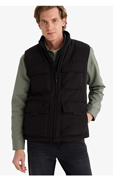 Regular Fıt Dik Yaka Yelek