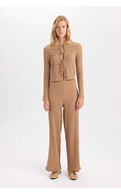 DeFacto Wide Leg Geniş Bol Paça Esnek Belli Basic Düz Bürümcük Pantolon D6300AX24AUBG138