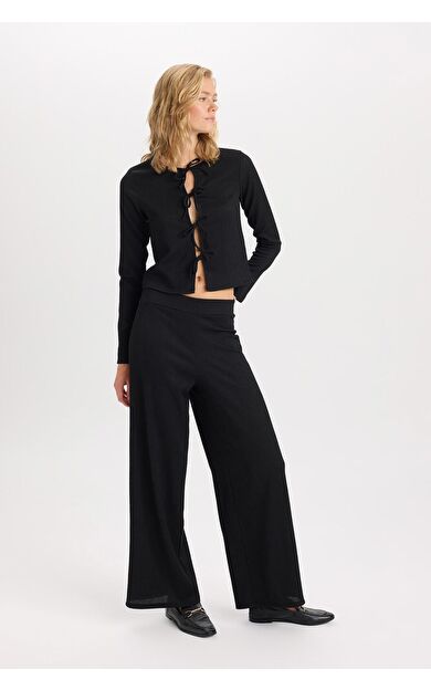 DeFacto Wide Leg Geniş Bol Paça Esnek Belli Basic Düz Bürümcük Pantolon D6300AX24AUBK81