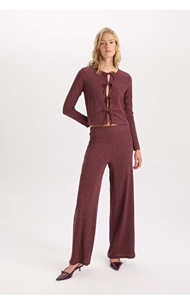 DeFacto Wide Leg Geniş Bol Paça Esnek Belli Basic Düz Bürümcük Pantolon D6300AX24AUBR115