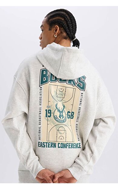 DeFacto DeFactoFit NBA Milwaukee Bucks Oversize Geniş Kalıp Kapüşonlu Kalın Sporcu Sweatshirt