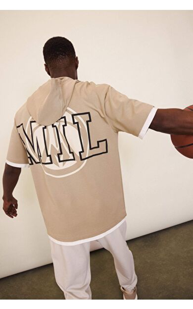 DeFactoFit NBA Milwaukee Bucks Oversize Geniş Kalıp Kapüşonlu Sporcu Kısa Kollu Tişört D6708AX25SPBG769