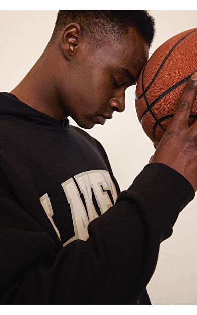 DeFacto DeFactoFit NBA Los Angeles Lakers Oversize Geniş Kalıp Kapüşonlu Skuba Dalgıç Kumaş Sporcu Sweatshirt