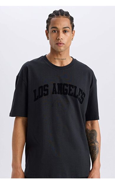 DeFactoFit NBA Los Angeles Lakers Oversize Geniş Kalıp Bisiklet Yaka Sporcu Kısa Kollu Tişört