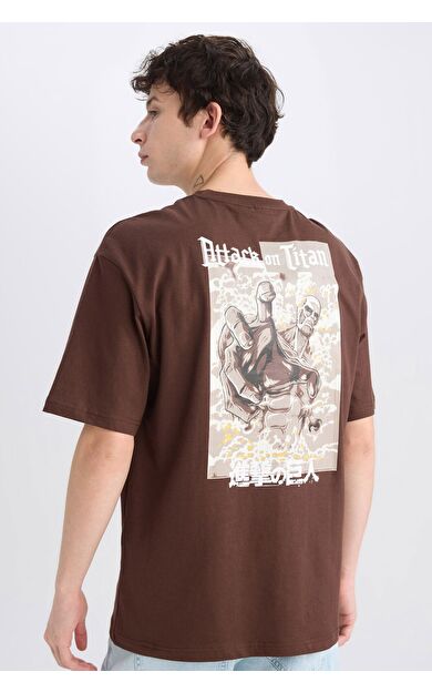 DeFacto Attack on Titan Boxy Fit Bisiklet Yaka Baskılı Kısa Kollu Tişört