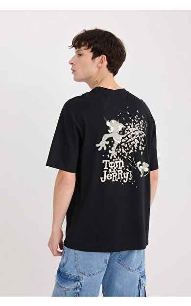 DeFacto Tom & Jerry Boxy Fit Bisiklet Yaka Sırt Baskılı Kısa Kollu Tişört D6790AX25SPBK81