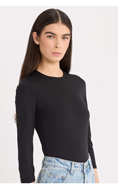 DeFacto Regular Fit Bisiklet Yaka Basic Düz Yarım Kollu Çıtçıtlı Body