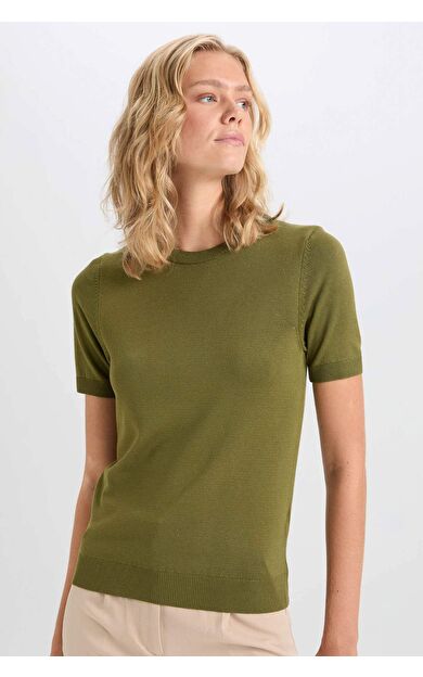 DeFacto Kadın Regular Fit Bisiklet Yaka Basic Düz Kısa Kollu Kazak