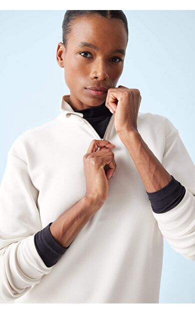 DeFactoFit Oversize Geniş Kalıp Yarım Fermuarlı Modal Sporcu Sweatshirt D7126AX25SPER218