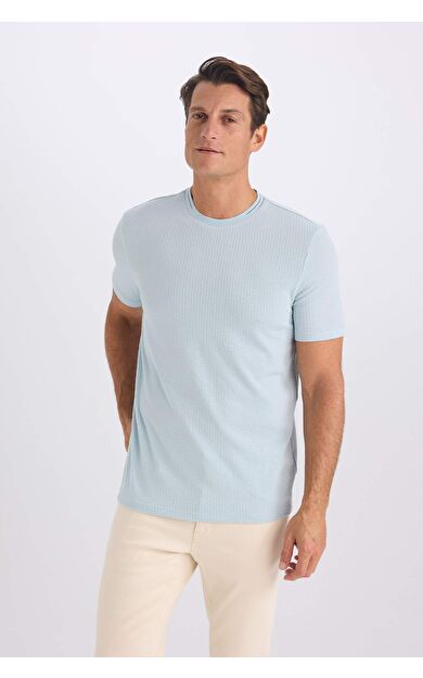 DeFacto Slim Fit Dar Kesim Bisiklet Yaka Kısa Kollu Krinkıl Tişört D7225AX25SPBE771